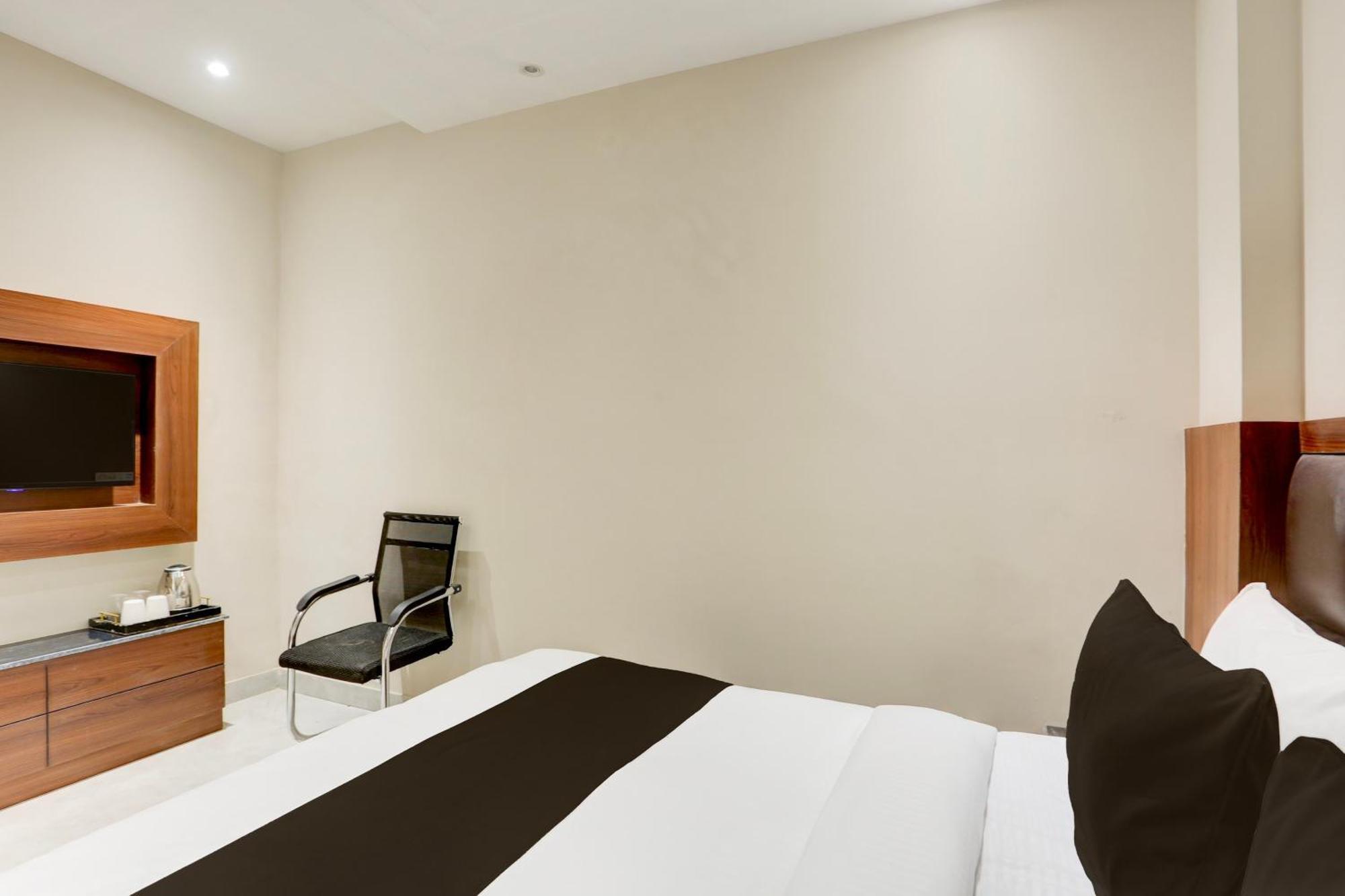 Super Townhouse Taj Nagri Phase 2 Formerly Grand Rivera Tajganj Ngoại thất bức ảnh